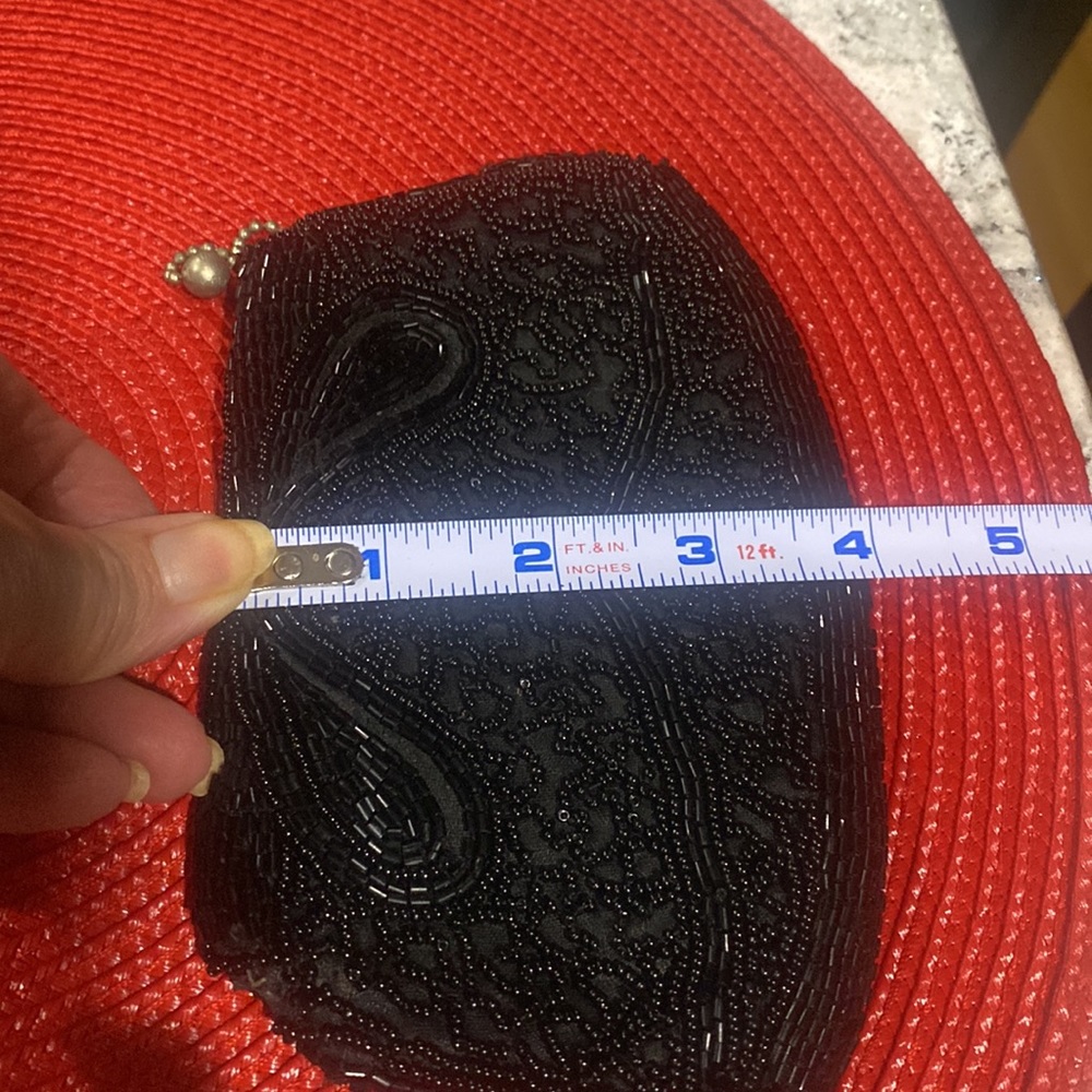 Beautiful vintage beaded clutch - Picture 7 of 7